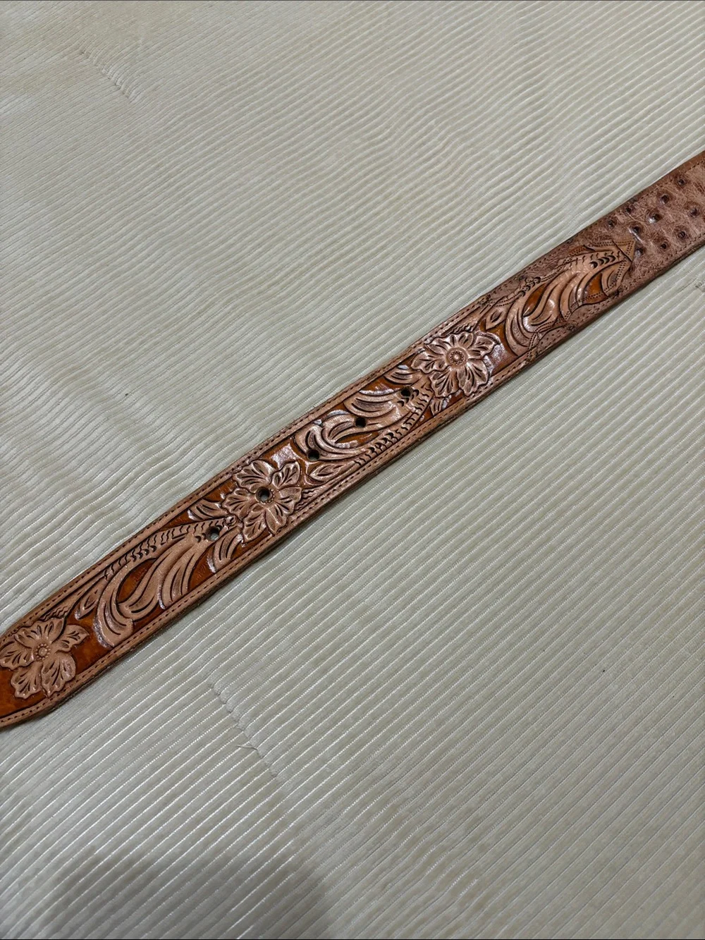 Hand-Tooled Brown Leather Men's Belt with Floral Pattern